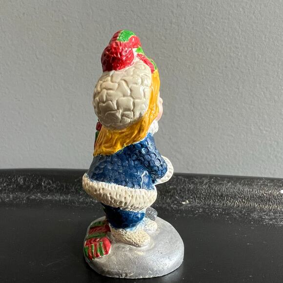 Vintage 1982 Kissing Couple Boy and Girl Figurine - Picture 4 of 7